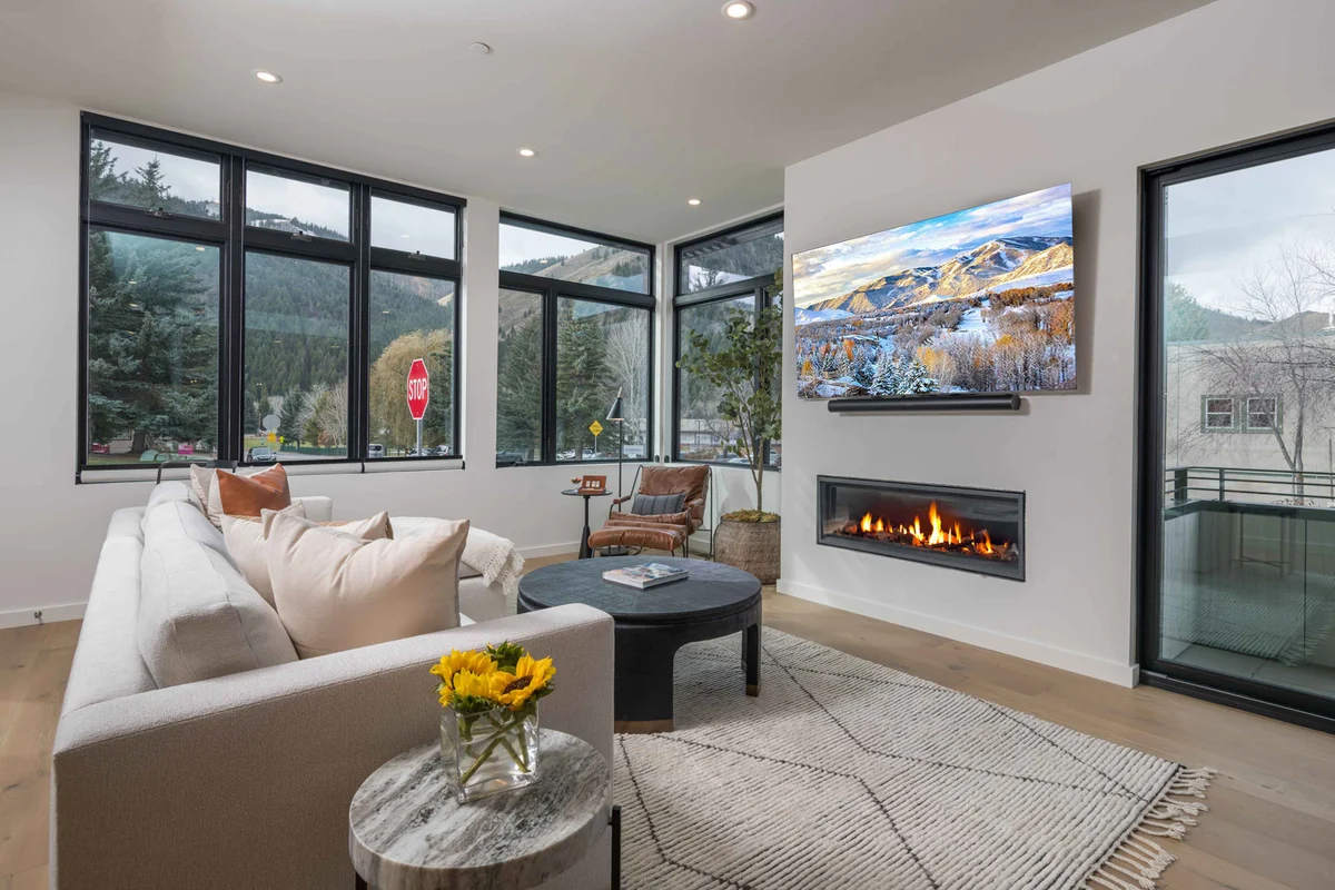 Condo in Ketchum property photo 2