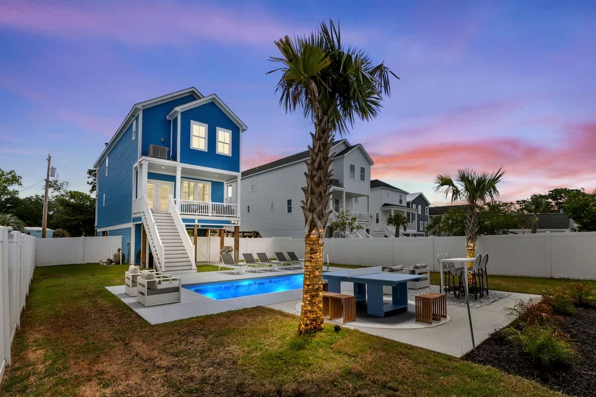 THE BLUE PALM359A #130