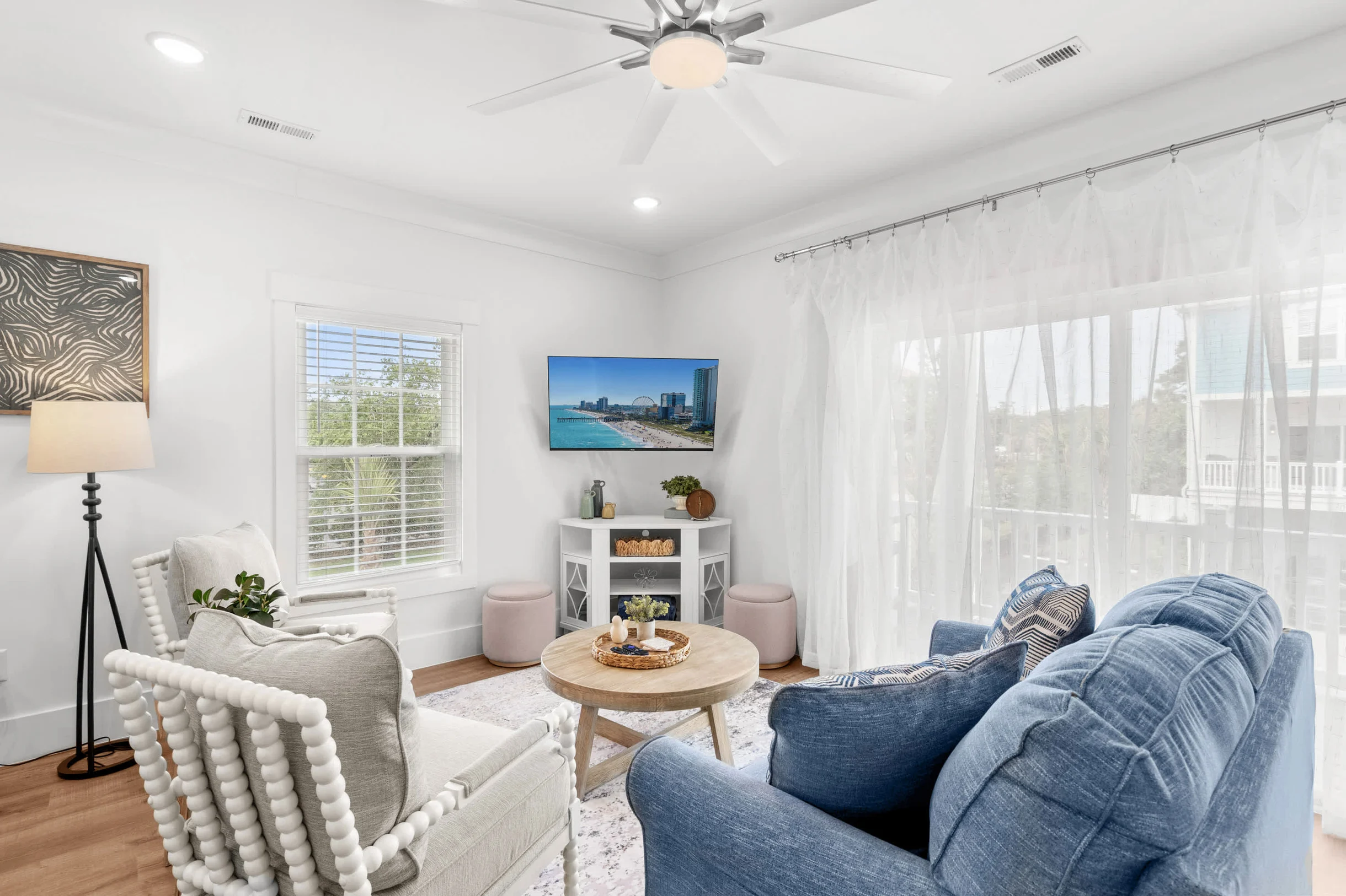 2301 Seaseeker Lane #8