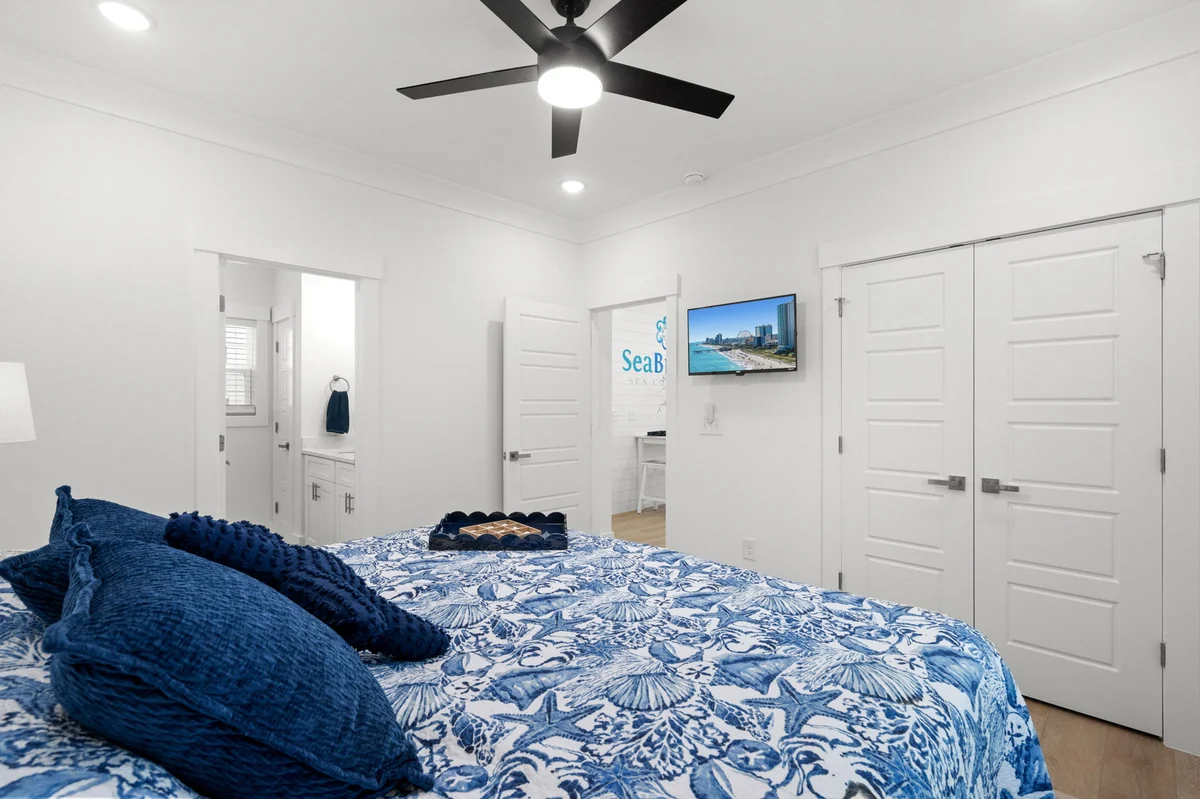 2304 Seaseeker Lane #26