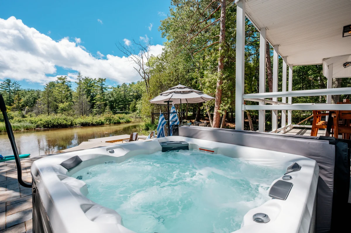 Home in Glen Arbor property photo 2