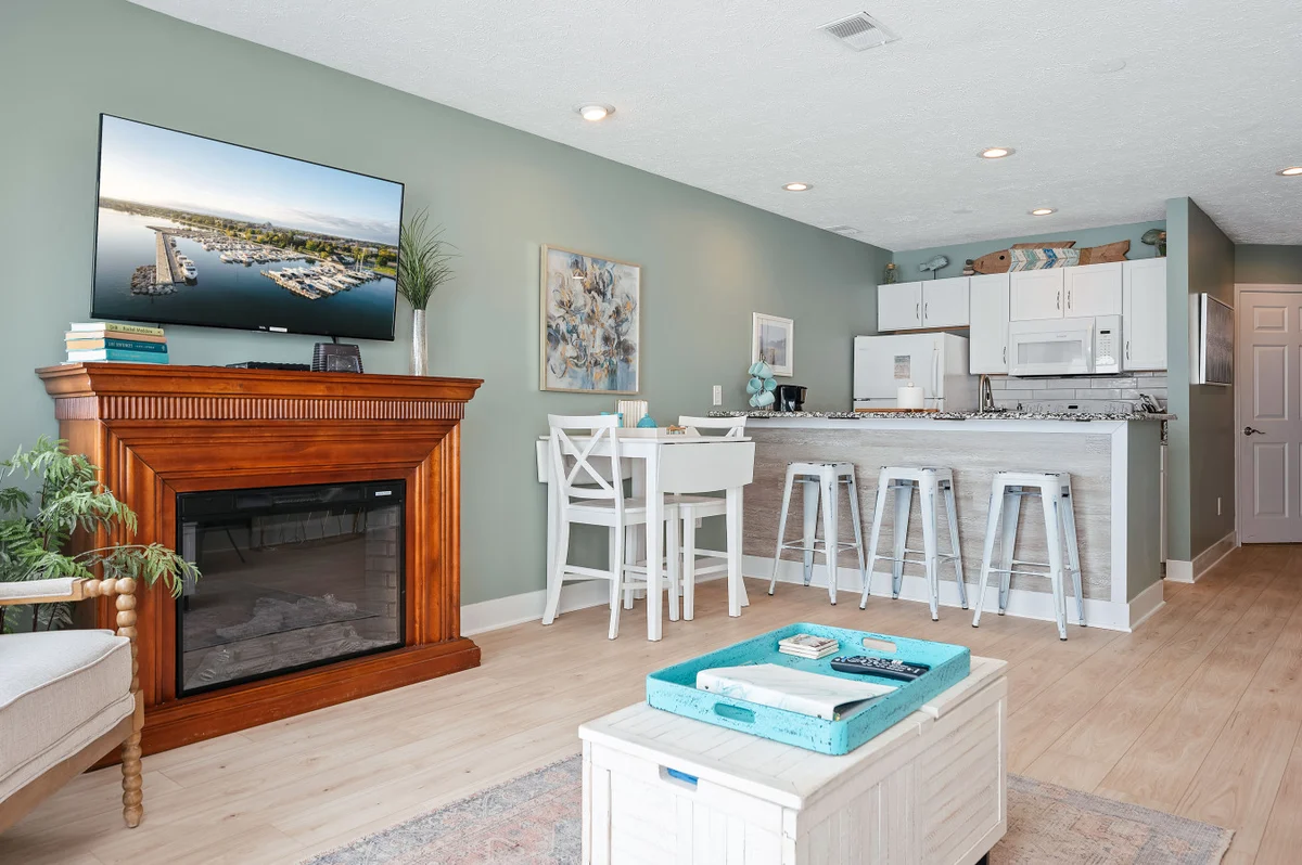 Home in Traverse City property photo 4