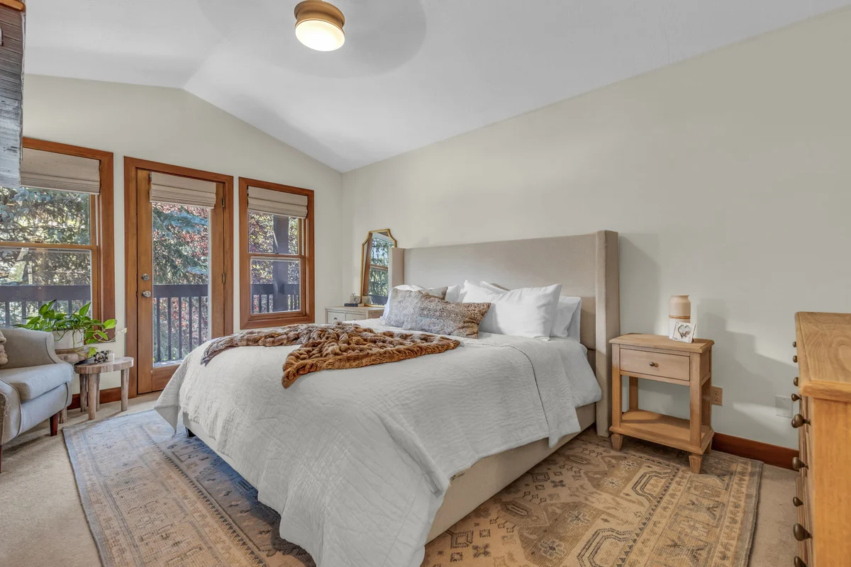Bedroom 1 image 1