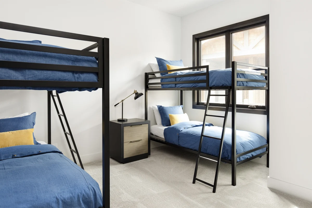 Bedroom 3 image 1