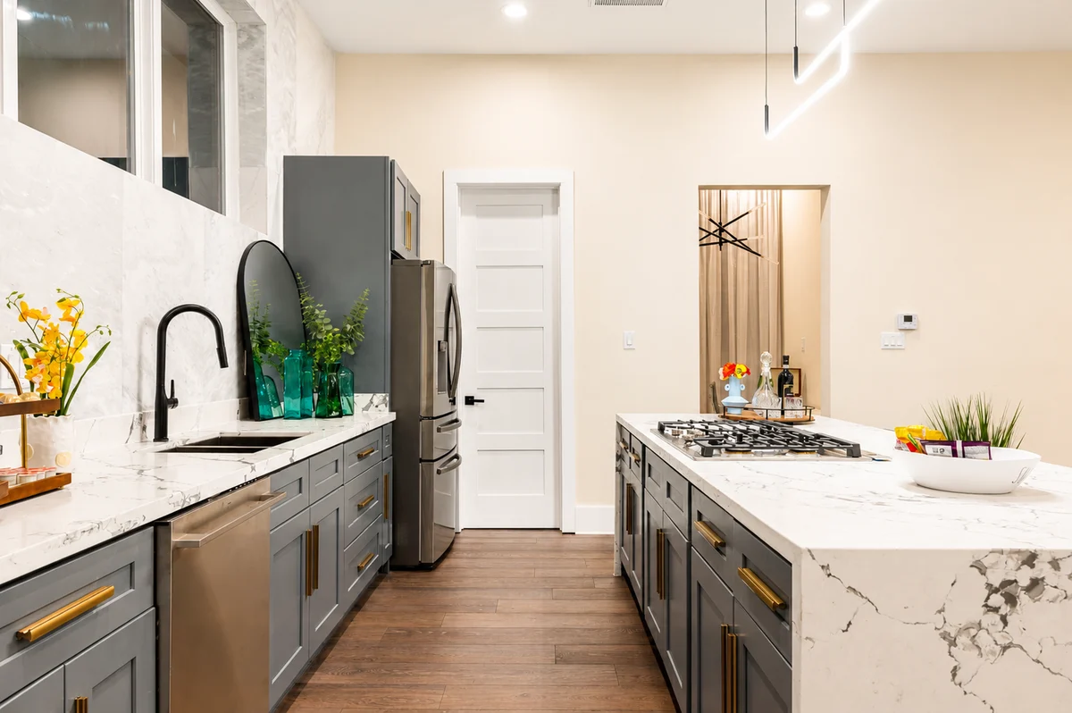 The Onyx: 4BR+Luxe Rooftop · Pet-Friendly · Garage · HTX #95