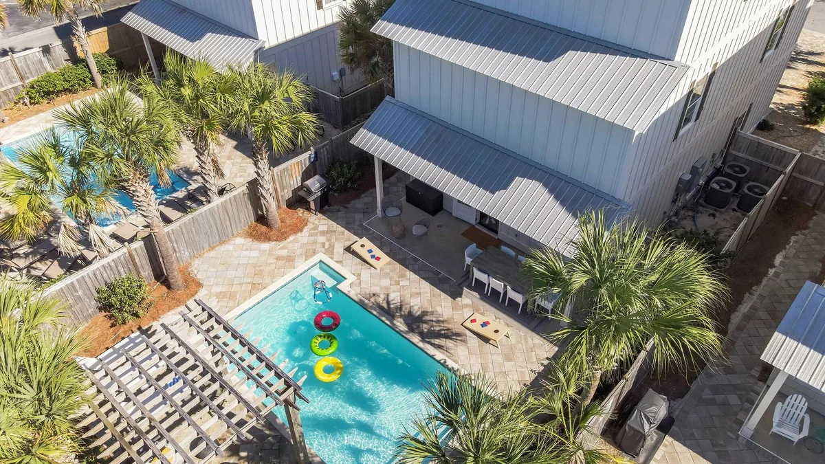 Sleeps 18! Private Pool, Hot Tub, Near Beach | Miramar Dream House by AvantStay #69
