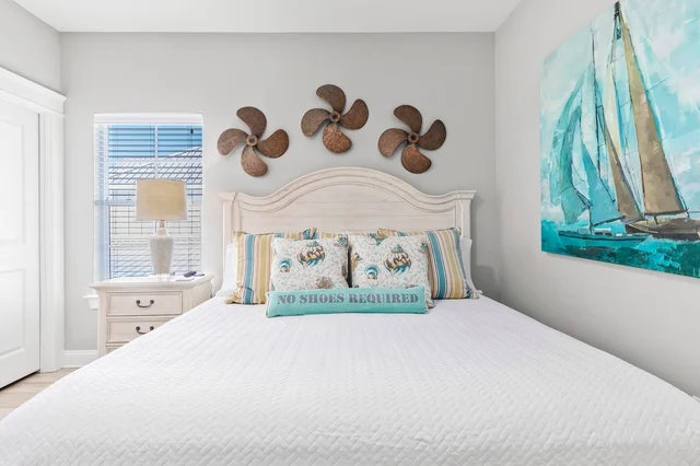 BEDROOM image 1