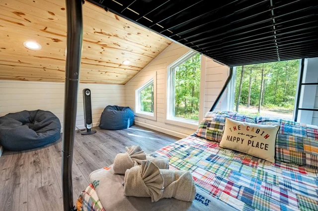 BEDROOM image 1