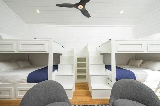 BEDROOM image 1