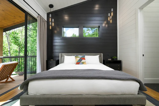 BEDROOM image 1