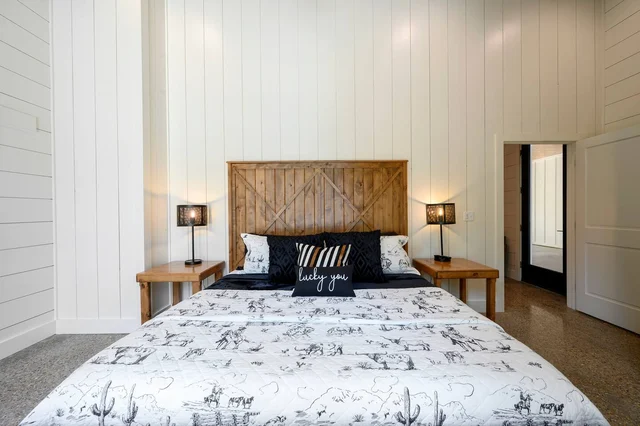 BEDROOM image 1