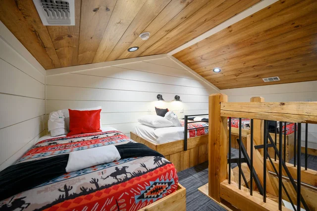 BEDROOM image 1