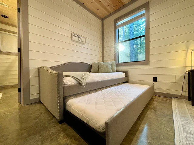 BEDROOM image 1
