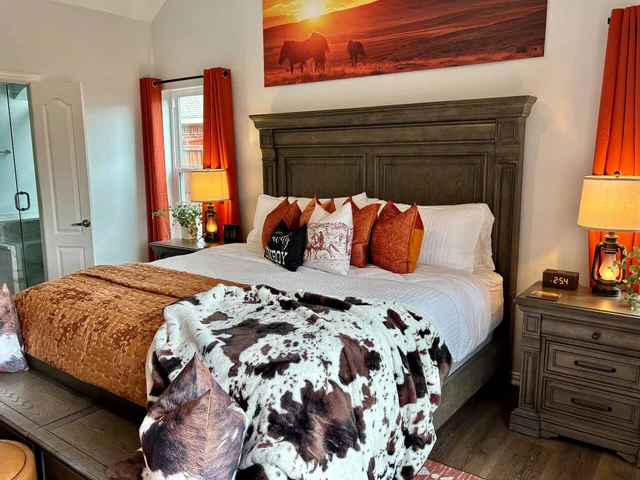 BEDROOM image 1