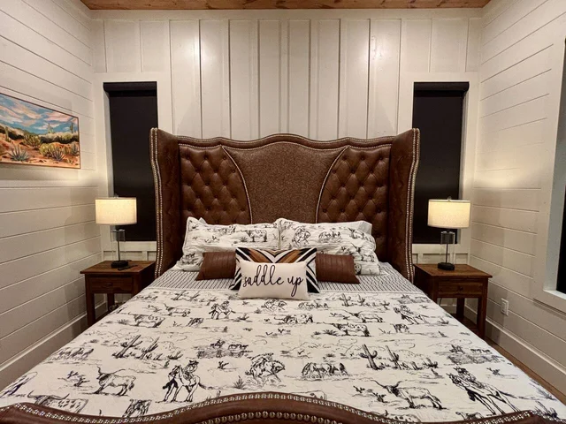 BEDROOM image 1