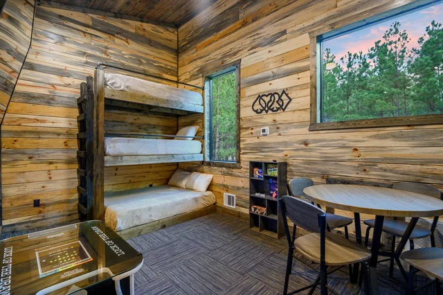BEDROOM image 1