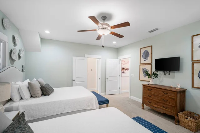 BEDROOM image 1