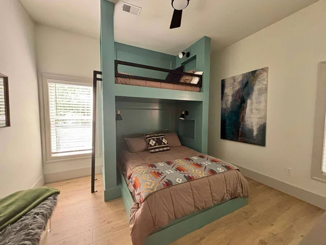 BEDROOM image 1
