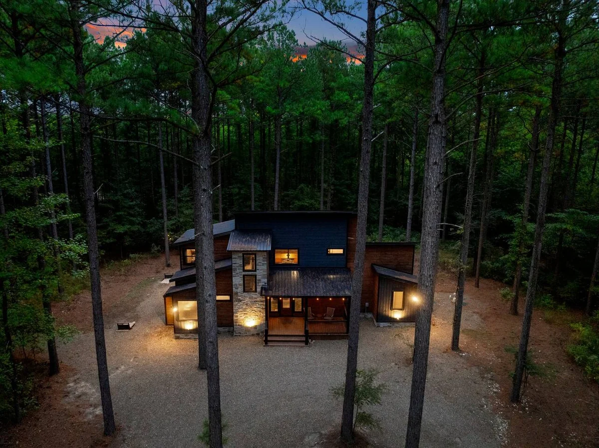 Home in Broken Bow property photo 5