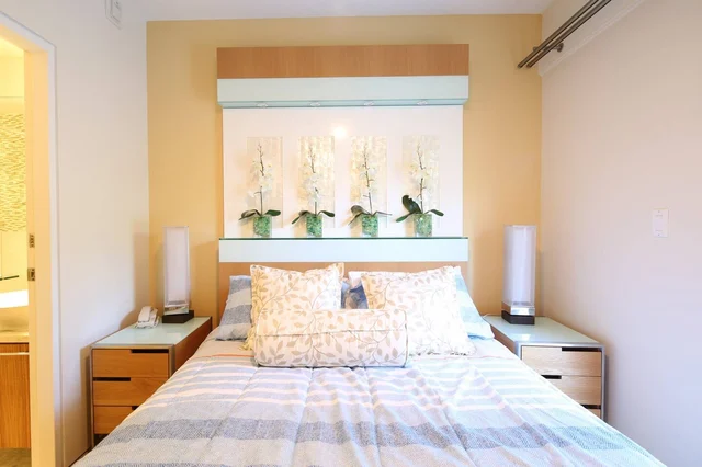 BEDROOM image 1