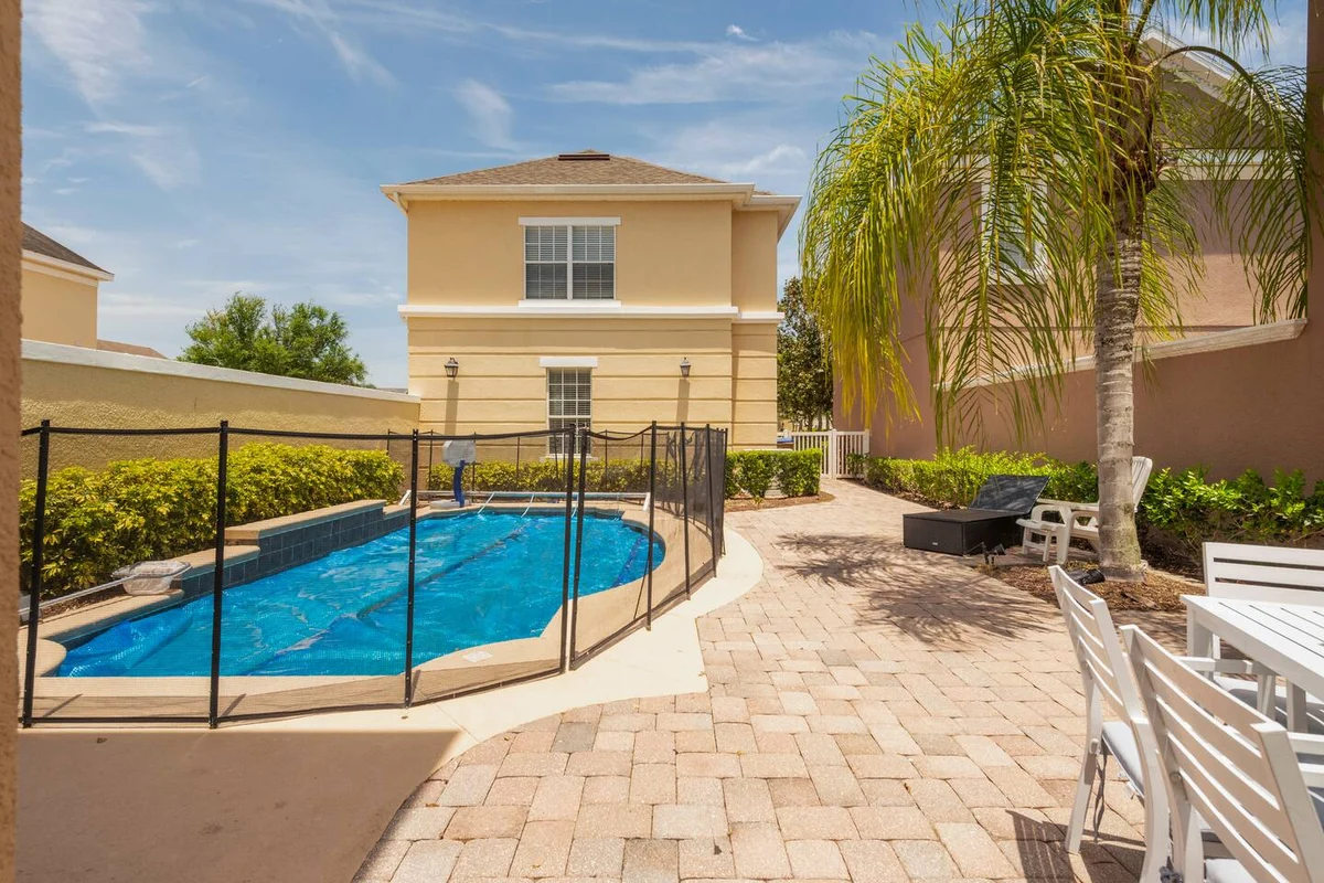 Home in Kissimmee property photo 4