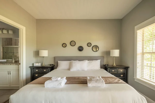 BEDROOM image 1