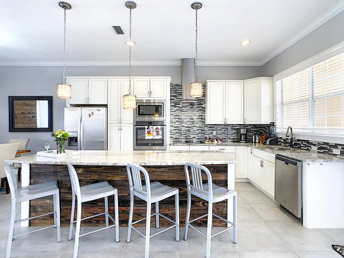 Home in Four Corners property photo 4