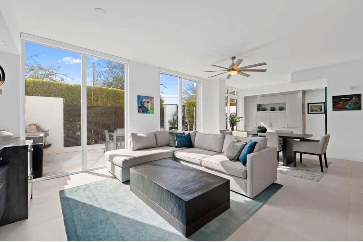 Luxury Beach Home•Pool•2 beds/3 bath•Walk to Beach #2