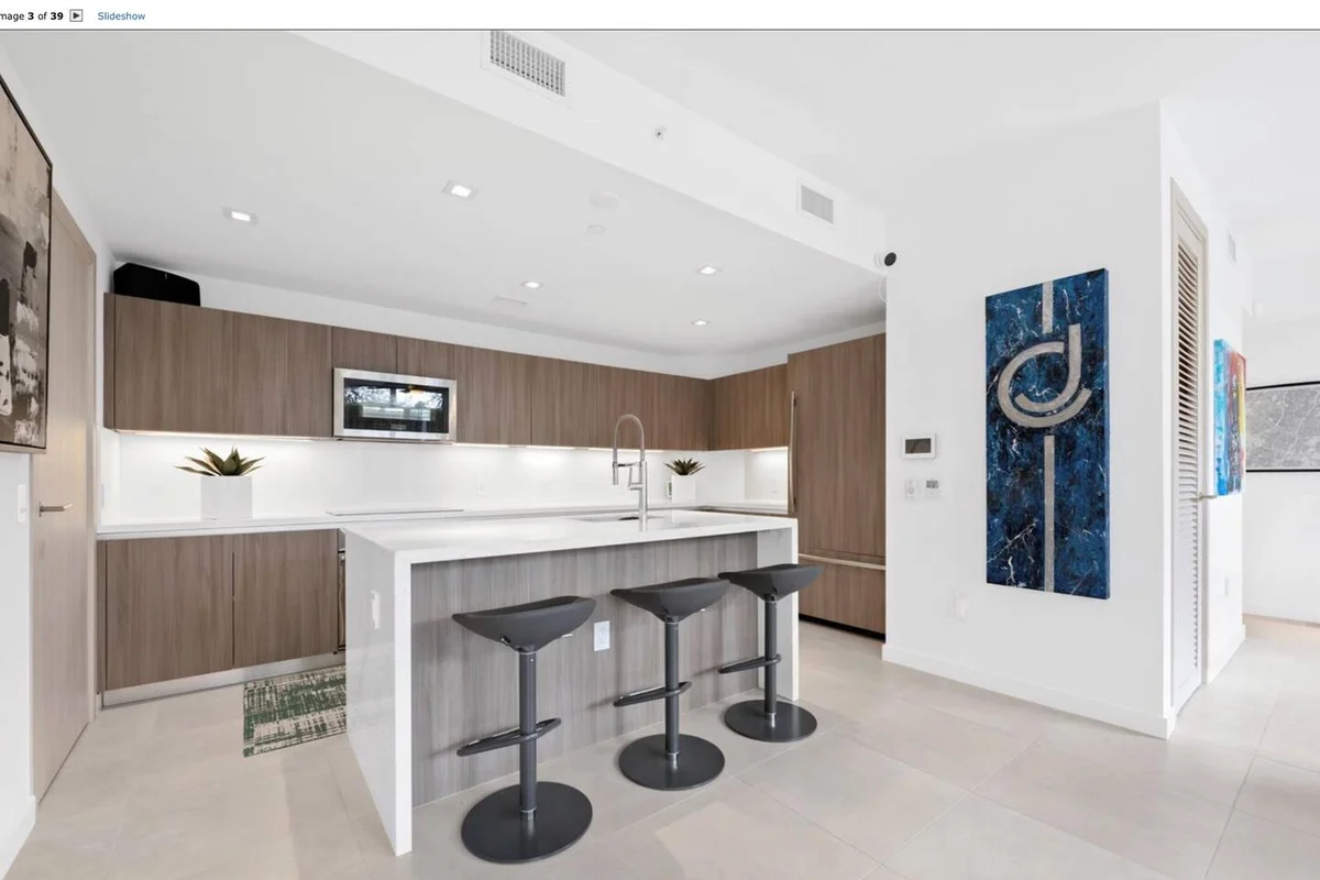 Luxury Beach Home•Pool•2 beds/3 bath•Walk to Beach #4