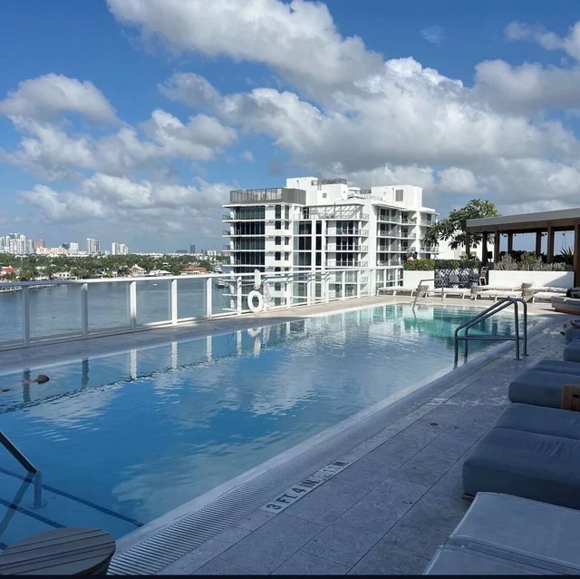 Luxury Beach Home•Pool•2 beds/3 bath•Walk to Beach #21
