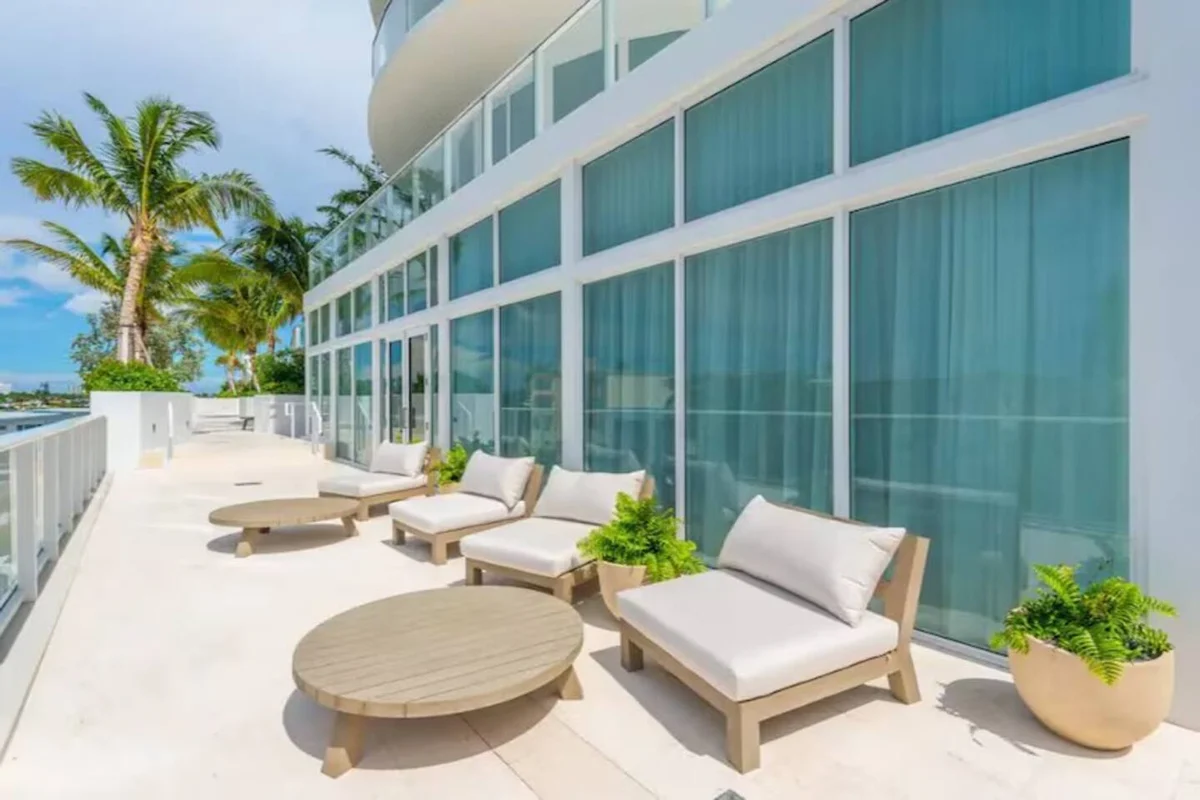 Luxury Beach Home•Pool•2 beds/3 bath•Walk to Beach #71