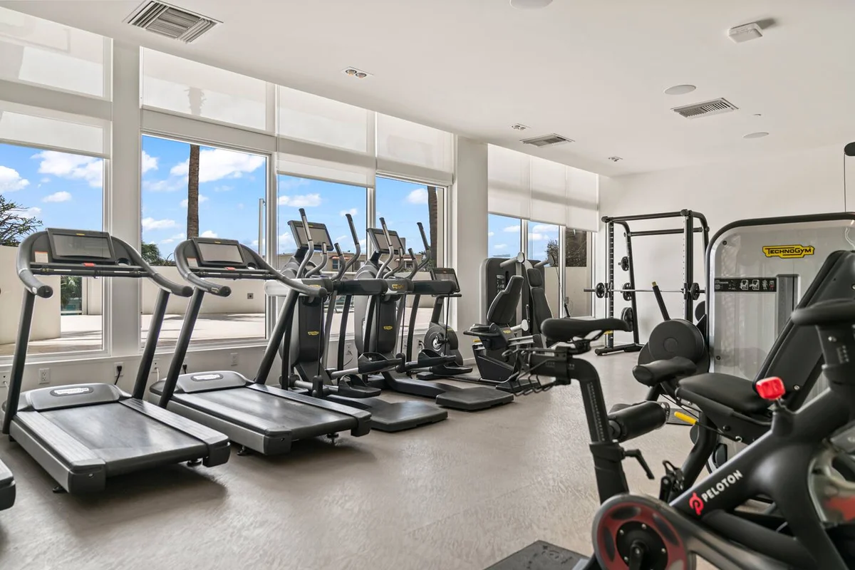 Luxury Beach Home•Pool•2 beds/3 bath•Walk to Beach #24