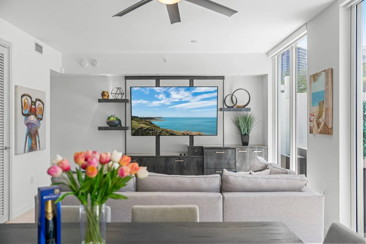 Luxury Beach Home•Pool•2 beds/3 bath•Walk to Beach #61