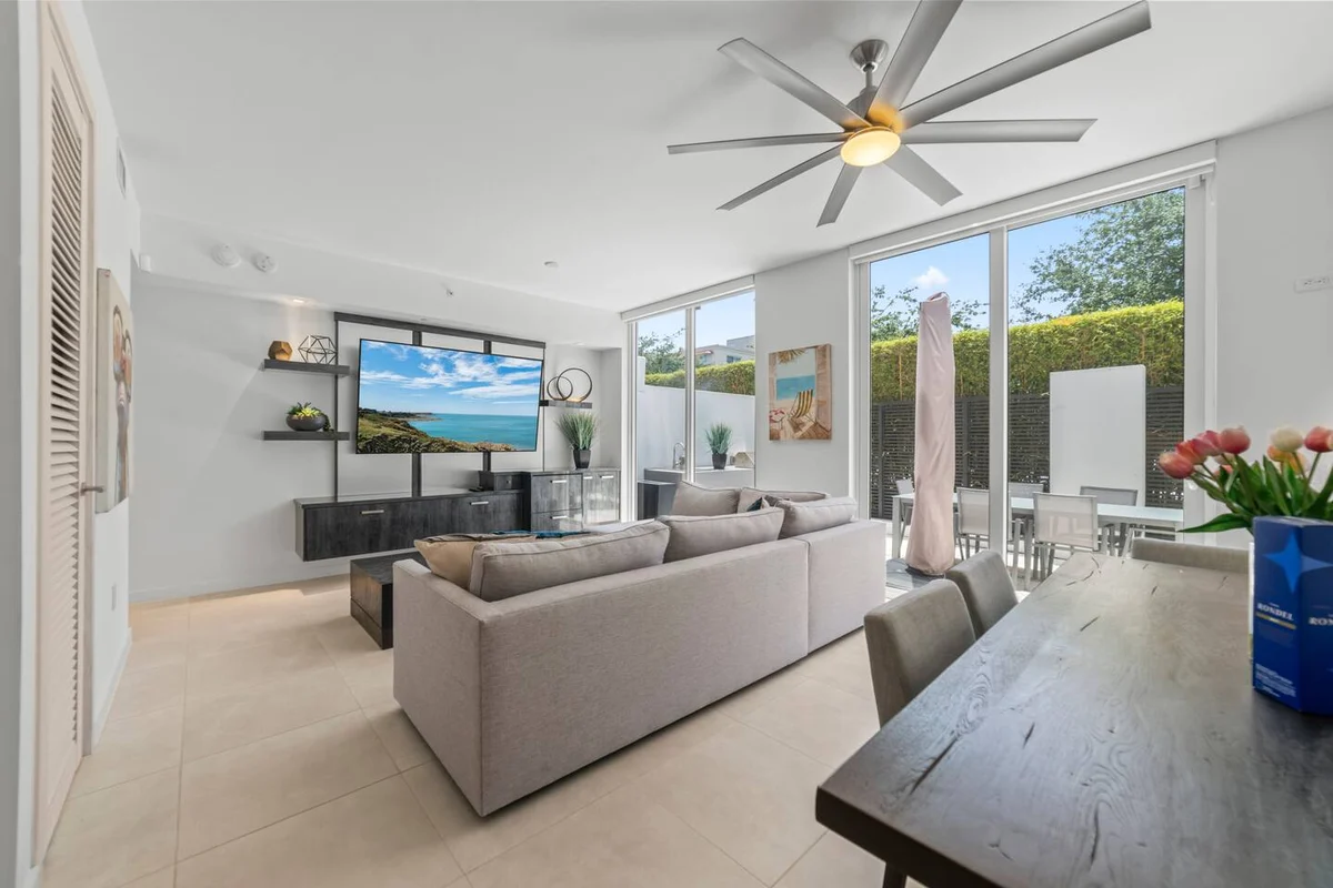Luxury Beach Home•Pool•2 beds/3 bath•Walk to Beach #64