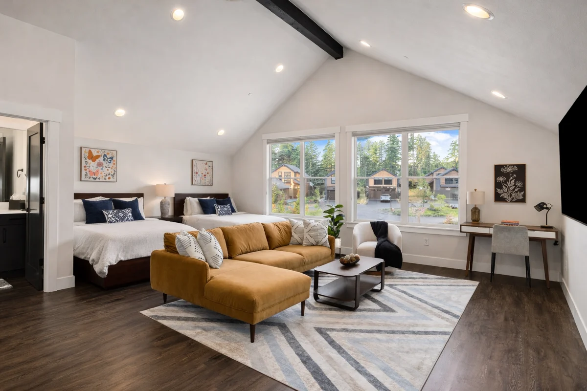 Suncadia Luxury Cabin with Hot Tub, Fire pit & EV #23