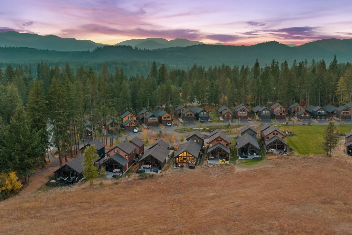 Suncadia Luxury Cabin with Hot Tub, Fire pit & EV #72