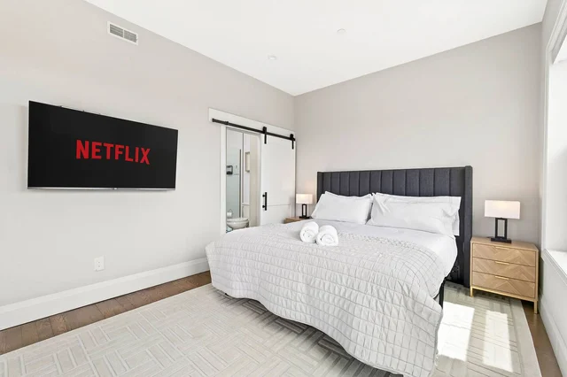 Bedroom 2 image 1