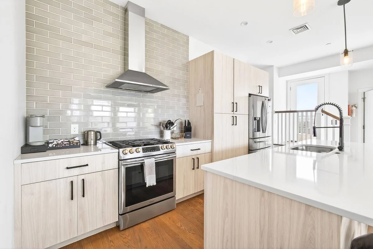 East Boston Penthouse with Views (2 BR, 2BA) #6