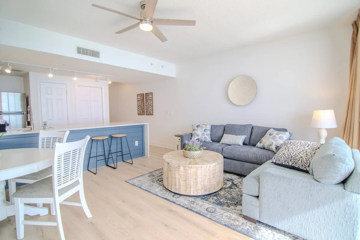 Apartment in Panama City Beach property photo 3