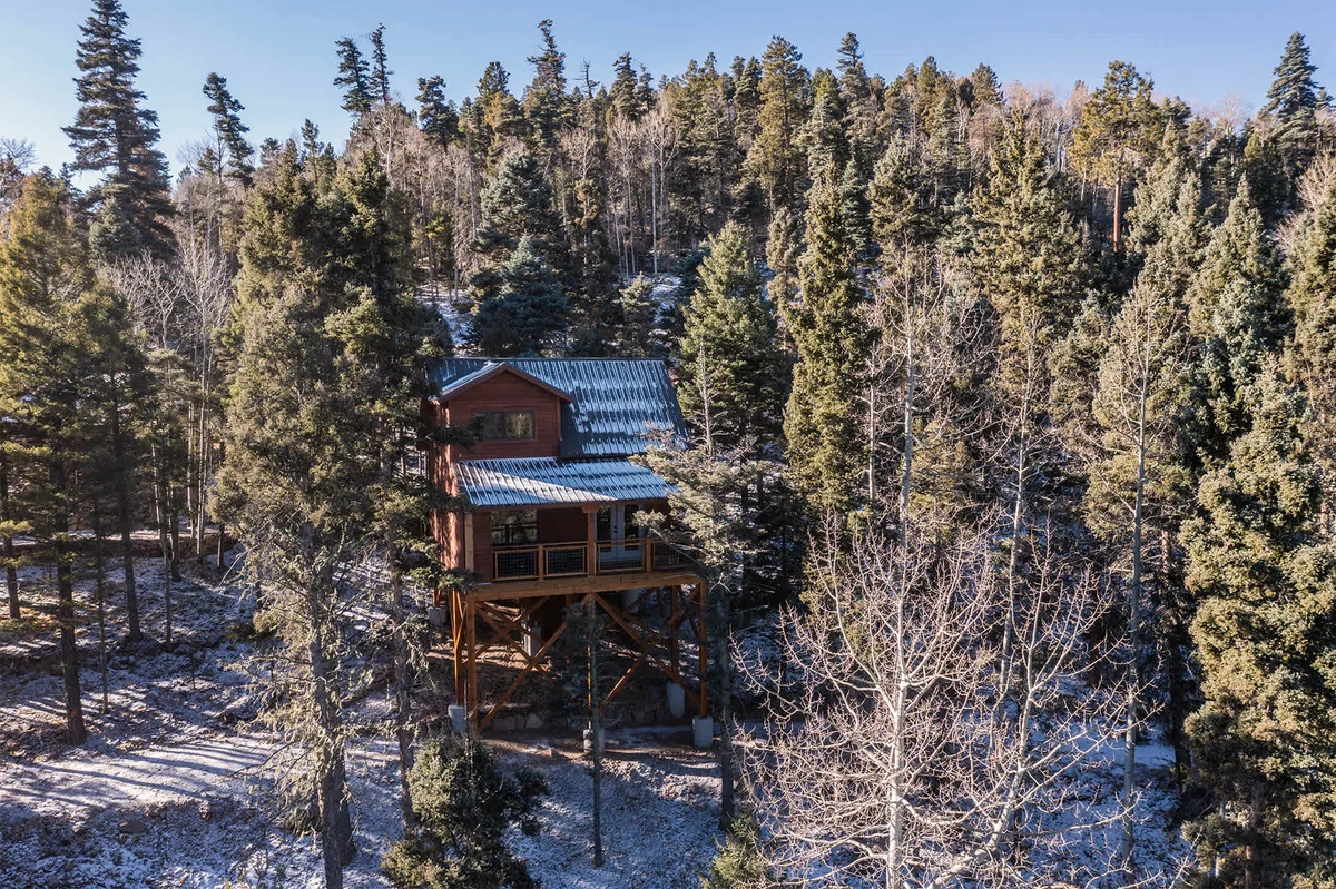 RidgeWalk Treehouse property photo 5