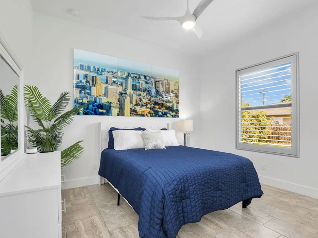 Bedroom 1 image 1