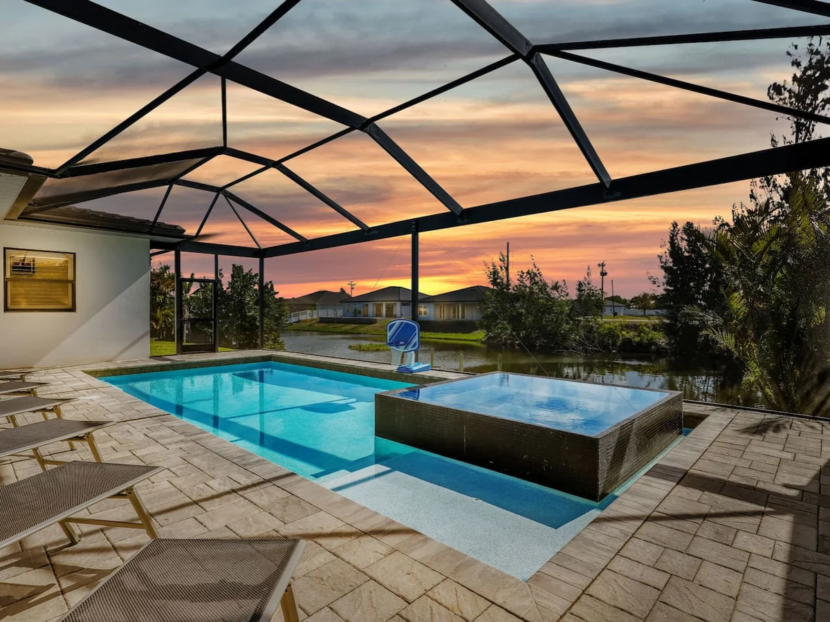 Affordable Luxury - Pool, Hot Tub, Bikes & Kayaks #10
