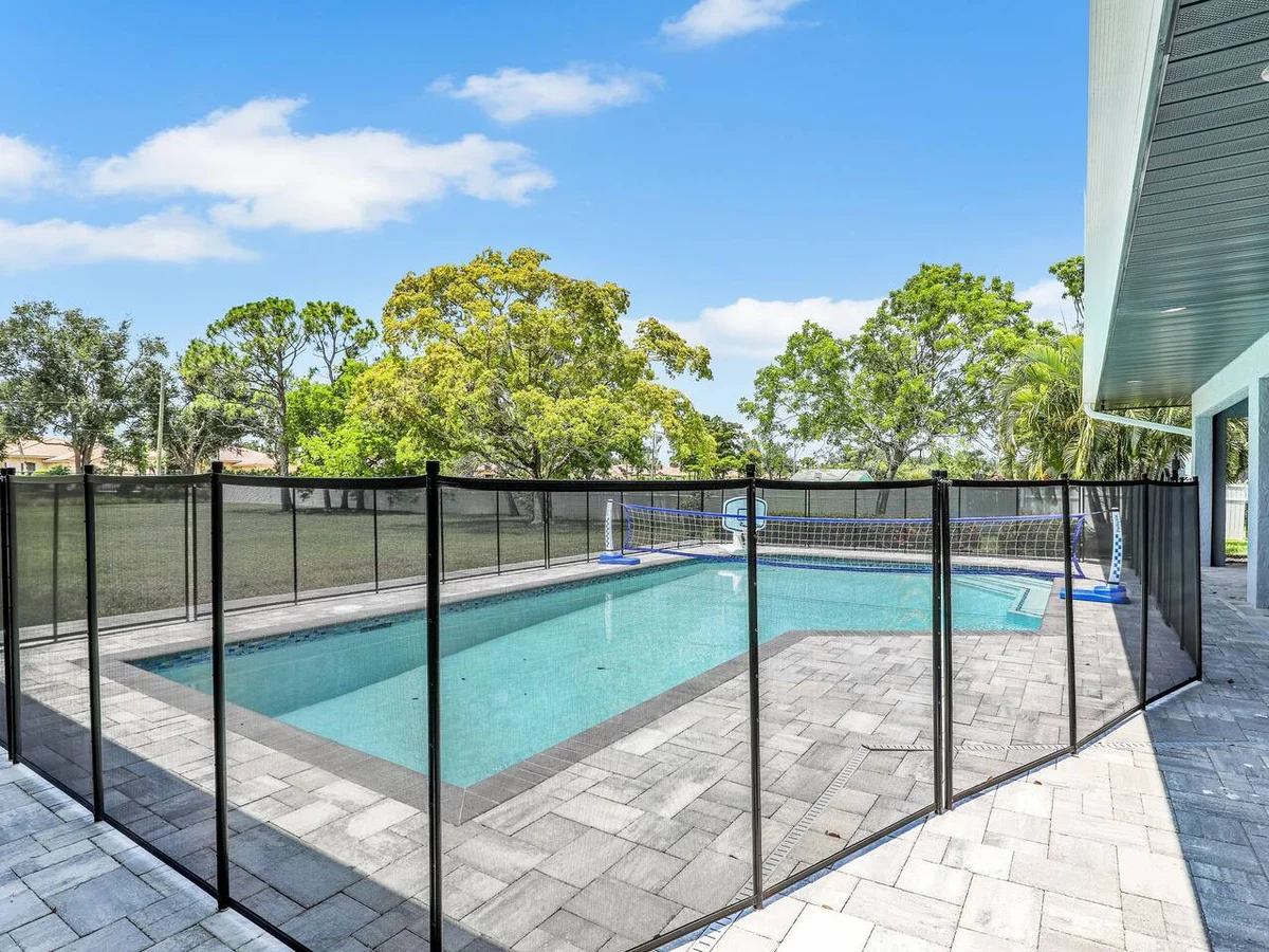 Luxury Gulf Getaway - Pool, Game Room, Gym #8