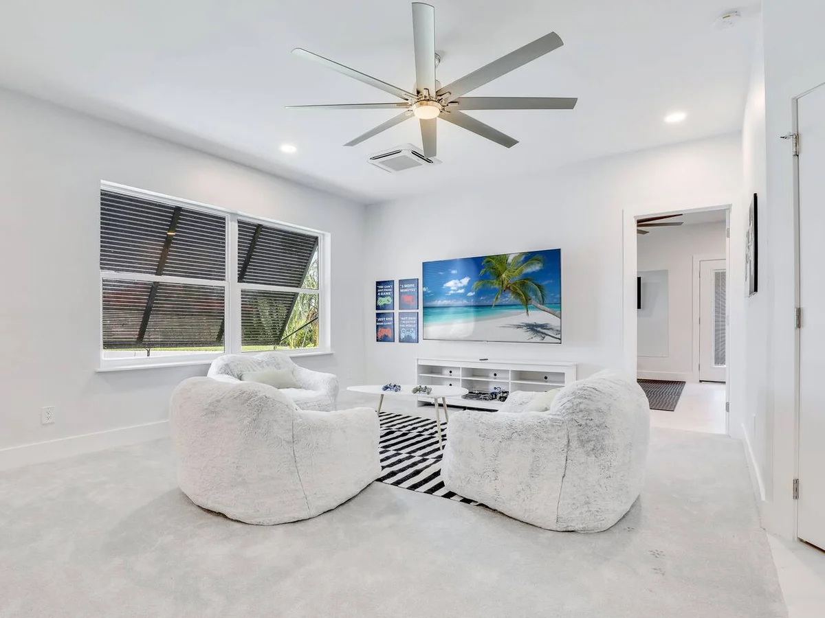Luxury Gulf Getaway - Pool, Game Room, Gym #10