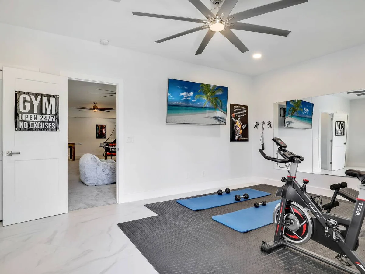 Luxury Gulf Getaway - Pool, Game Room, Gym #12