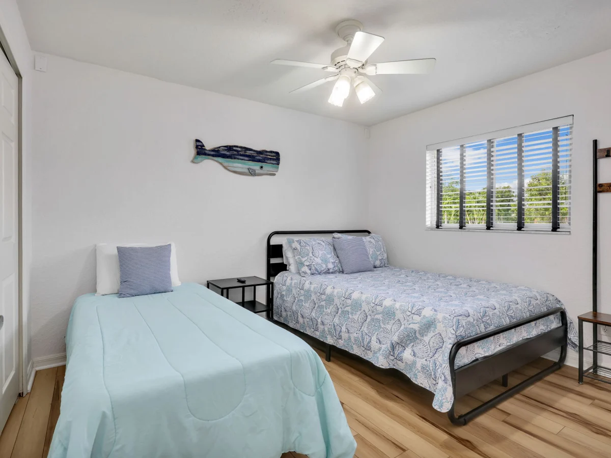 Palm Tree Retreat - Lakefront with Pool & Fire Pit #36