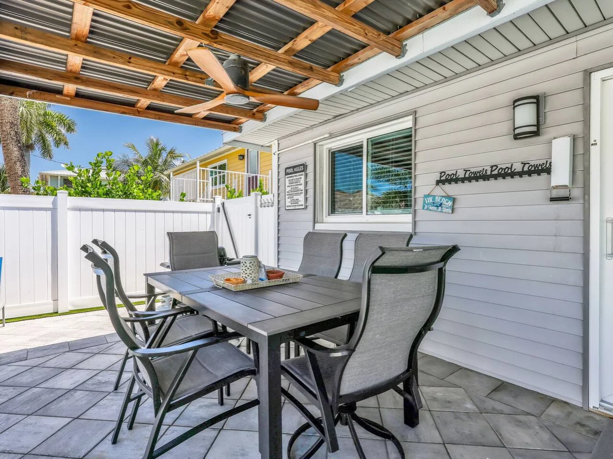 Pearl Beach House - Walk to FMB, Pool & Hot Tub! #11