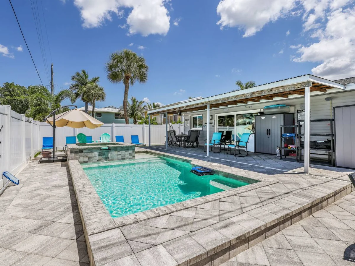 Pearl Beach House - Walk to FMB, Pool & Hot Tub! #8