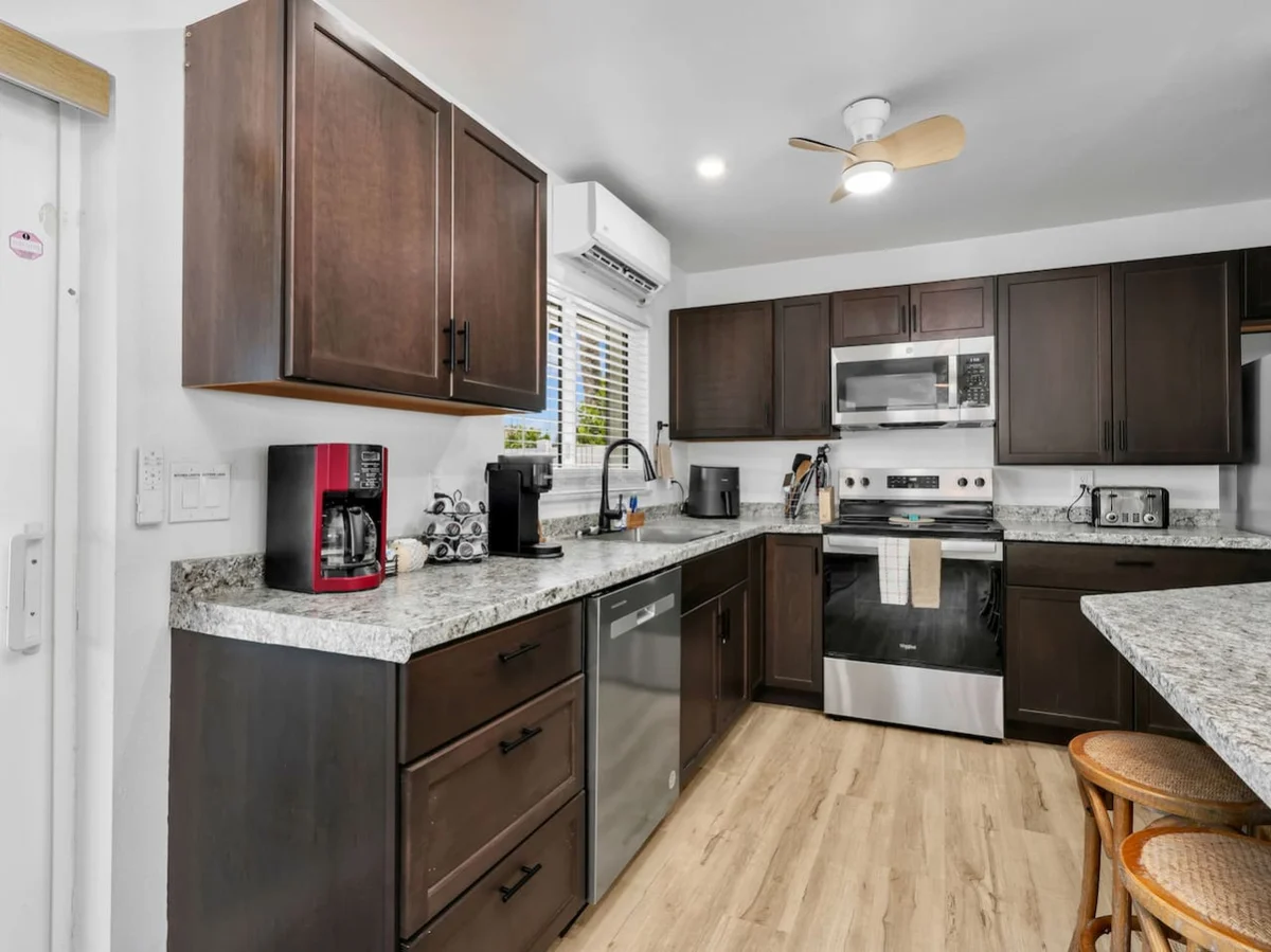 Pearl Beach House - Walk to FMB, Pool & Hot Tub! #16
