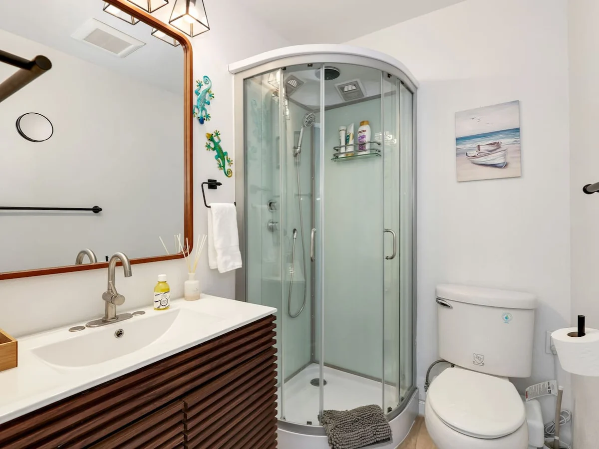 Pearl Beach House - Walk to FMB, Pool & Hot Tub! #3